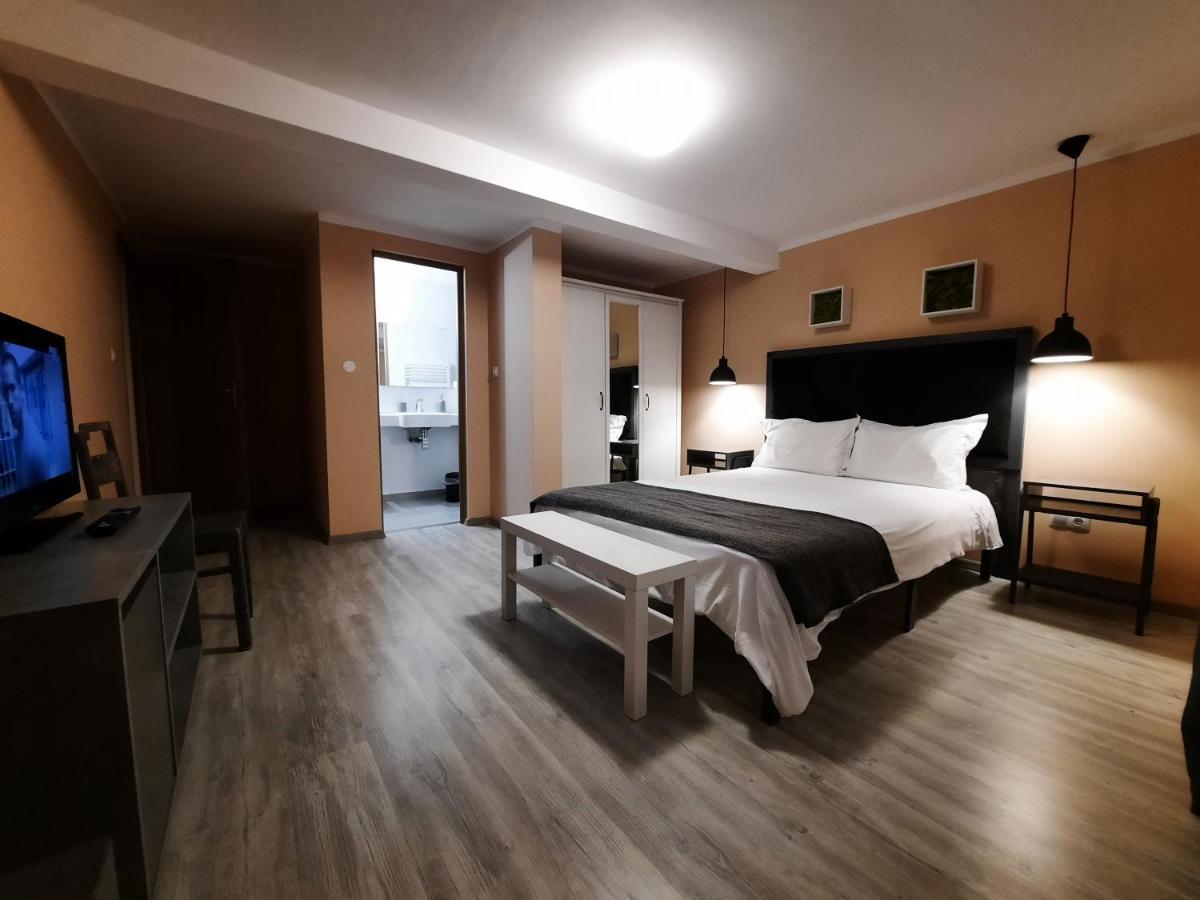 Pif Apart Livada Postei Brasov Exterior photo
