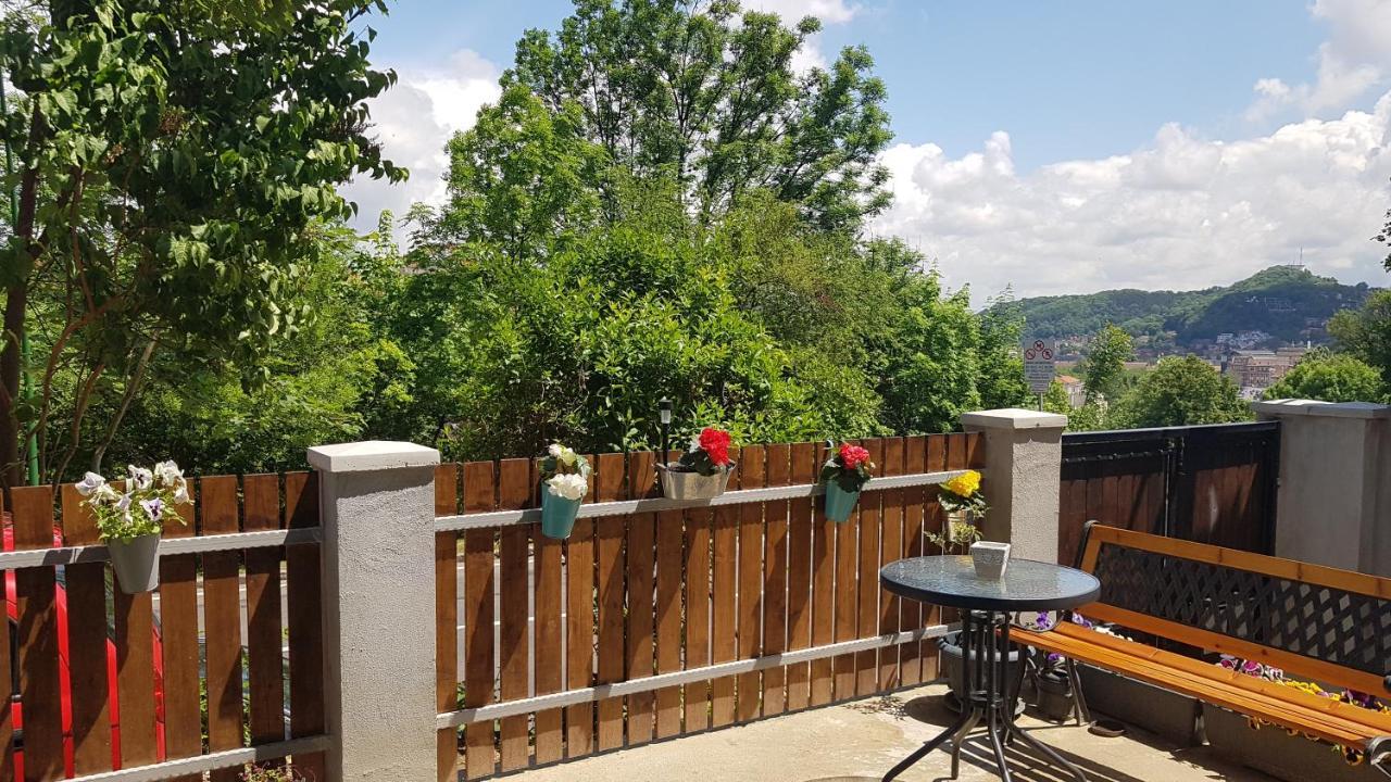 Pif Apart Livada Postei Brasov Exterior photo